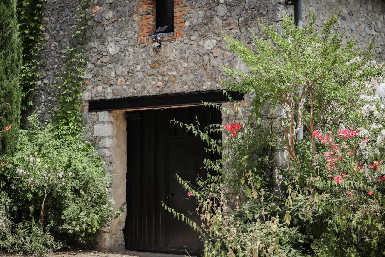 Gite Mon Paradis Vallon-Pont-dʼArc Exterior foto