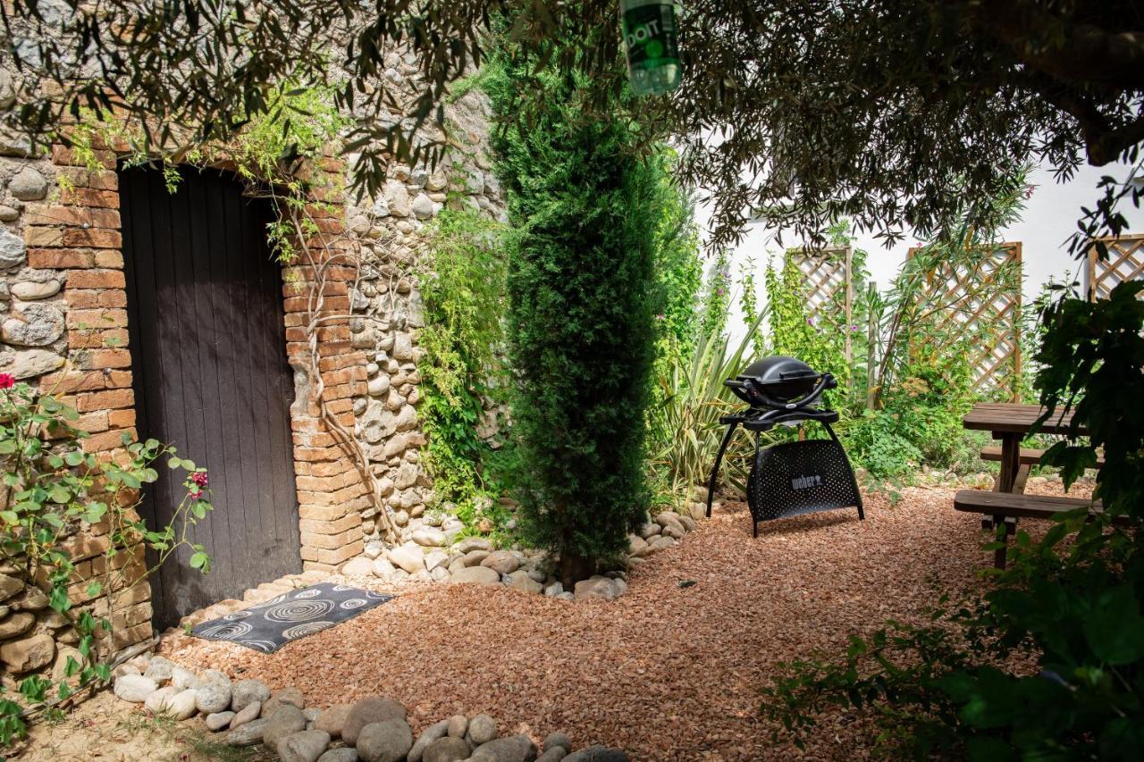 Gite Mon Paradis Vallon-Pont-dʼArc Exterior foto